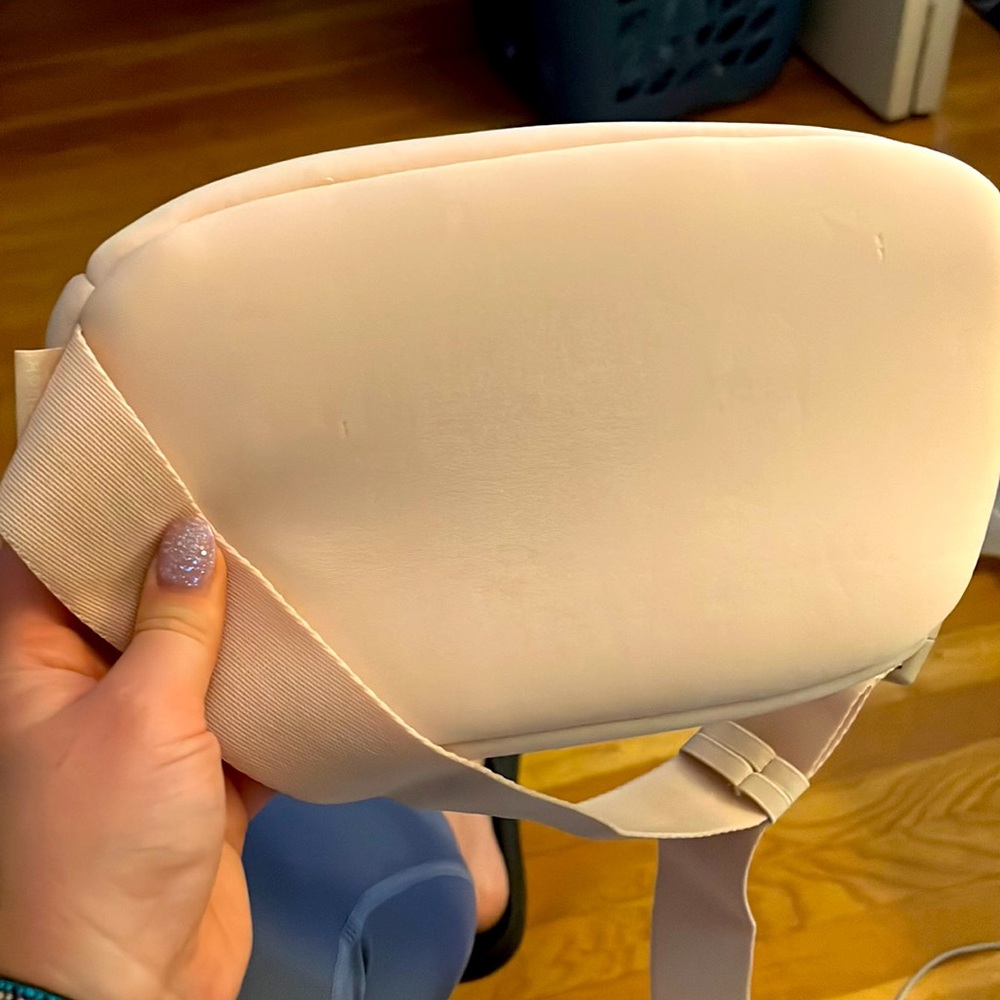 NWOT Reebok Fanny Pack waist pack - Picture 3 of 3